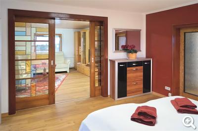 Neu eingerichtete großzügige Ferienwohnungen